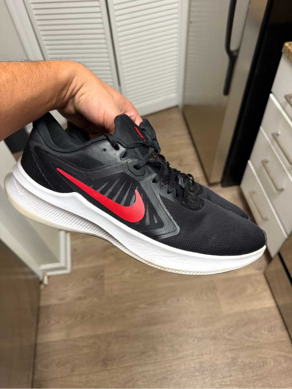 Nike Downshifter 10 University Red Black CI9981-006 Mens Size 13 Used